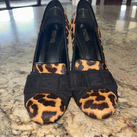 Michael Kors Brown and Black Heels with Leopard Print - Picture 10 of 10